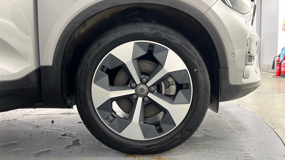 Used Volvo XC40 2022 for sale - 77726080: Photo 9