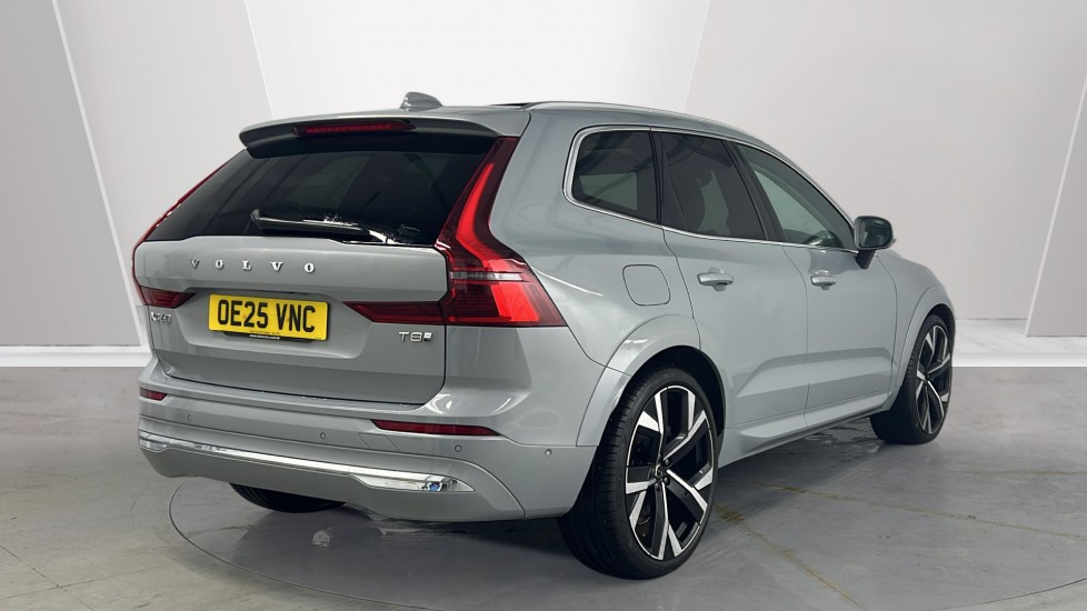 Used Volvo XC60 2025 for sale - 77261611: Photo 2