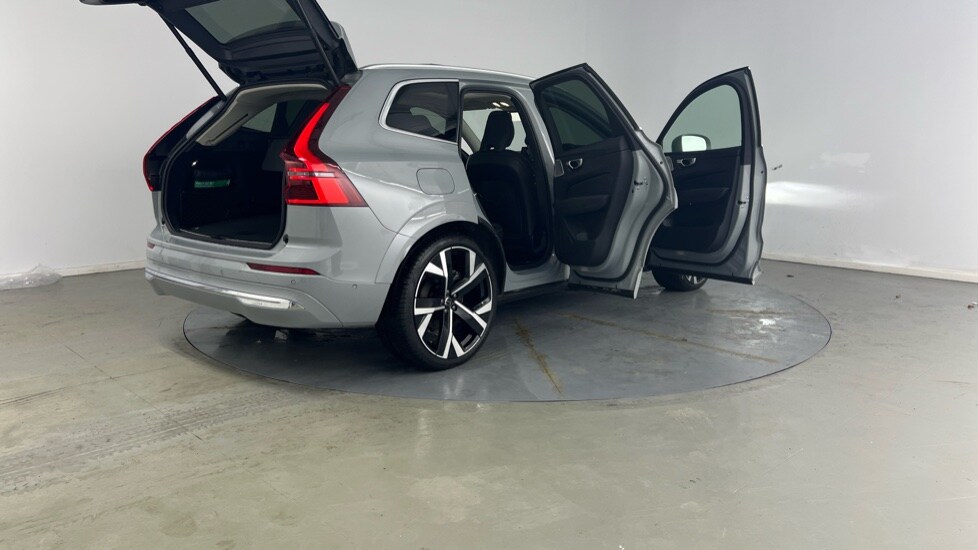 Used Volvo XC60 2025 for sale - 77261611: Photo 29