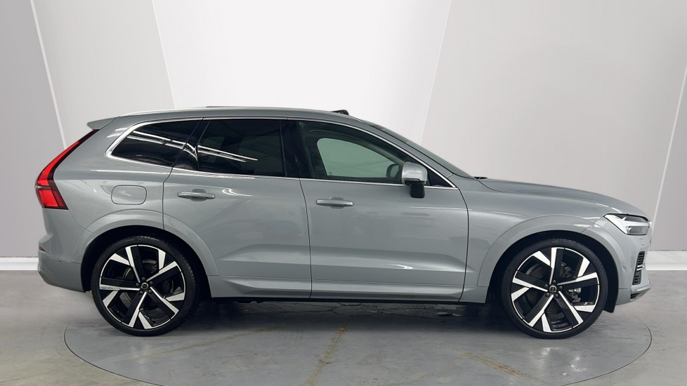 Used Volvo XC60 2025 for sale - 77261611: Photo 3