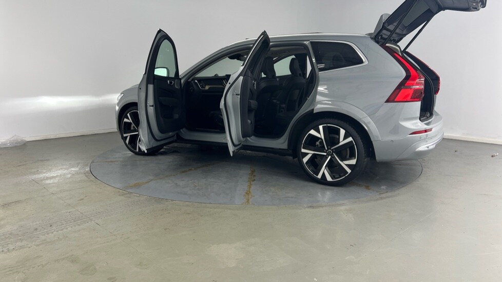 Used Volvo XC60 2025 for sale - 77261611: Photo 36