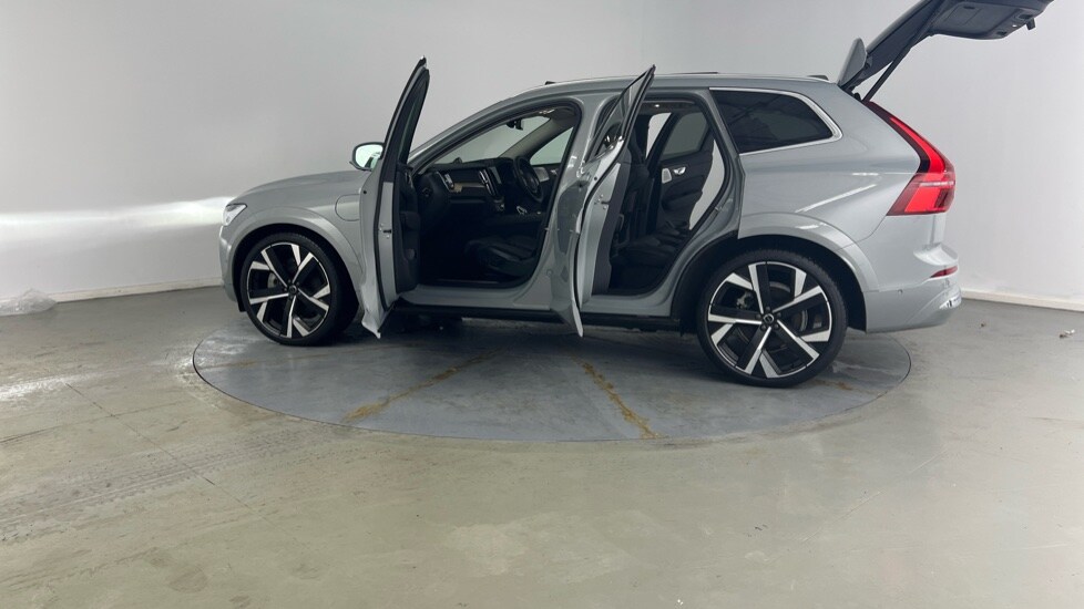 Used Volvo XC60 2025 for sale - 77261611: Photo 37