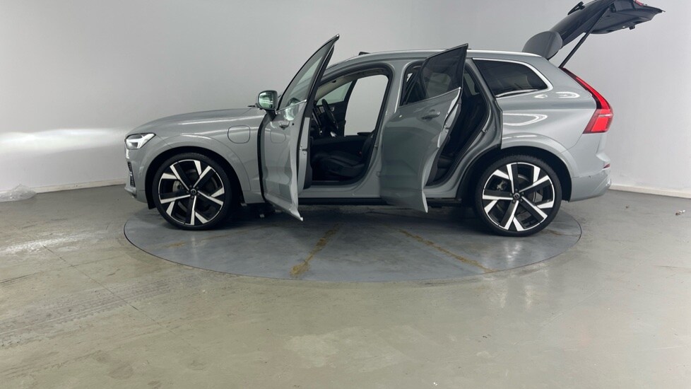 Used Volvo XC60 2025 for sale - 77261611: Photo 38