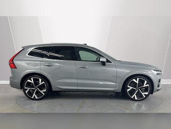 Used Volvo XC60 2025 for sale - 77261611: Photo