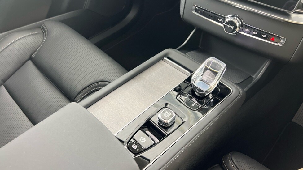 Used Volvo XC90 2025 for sale - 77360444: Photo 15