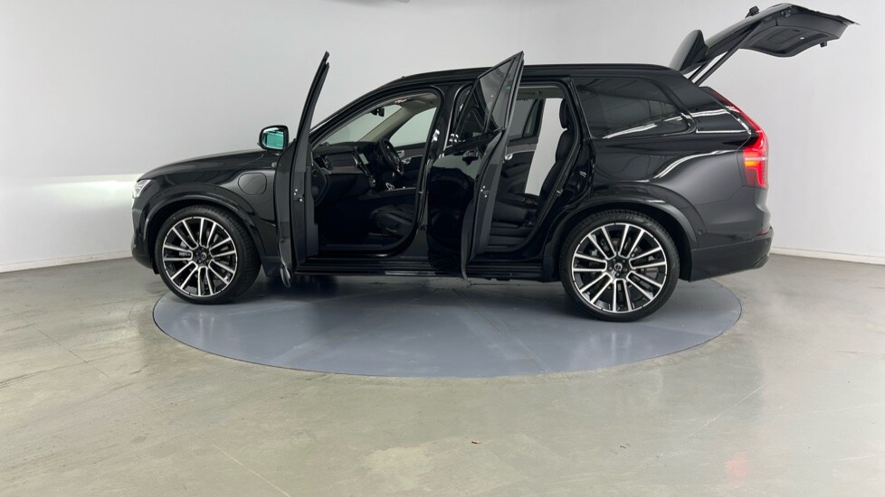 Used Volvo XC90 2025 for sale - 77360444: Photo 40