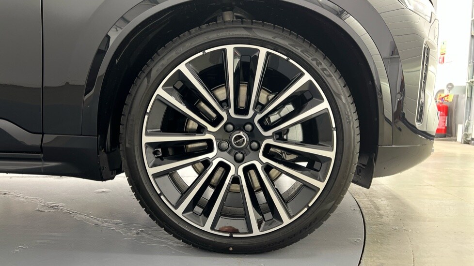 Used Volvo XC90 2025 for sale - 77360444: Photo 9