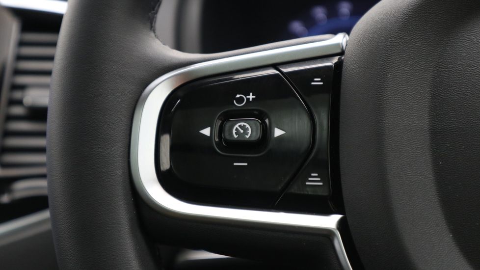 Used Volvo XC90 2024 for sale - 78226063: Photo 29