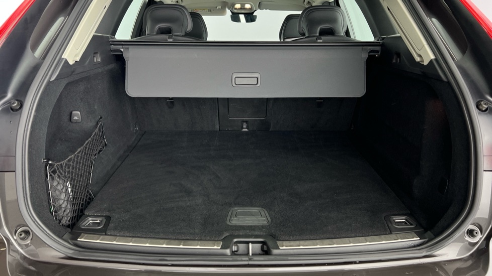 Used Volvo XC60 2022 for sale - 77397378: Photo 5