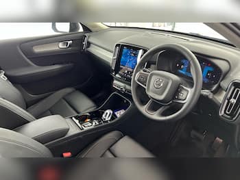 Used Volvo XC40 2026 for sale - 79846530: Photo