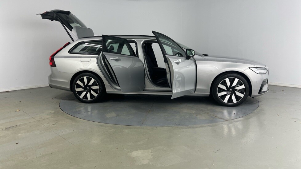 Used Volvo V90 2025 for sale - 76493964: Photo 25