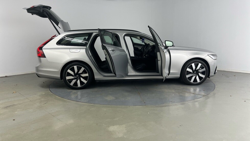Used Volvo V90 2025 for sale - 76493964: Photo 26