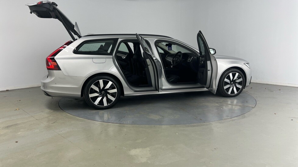 Used Volvo V90 2025 for sale - 76493964: Photo 27