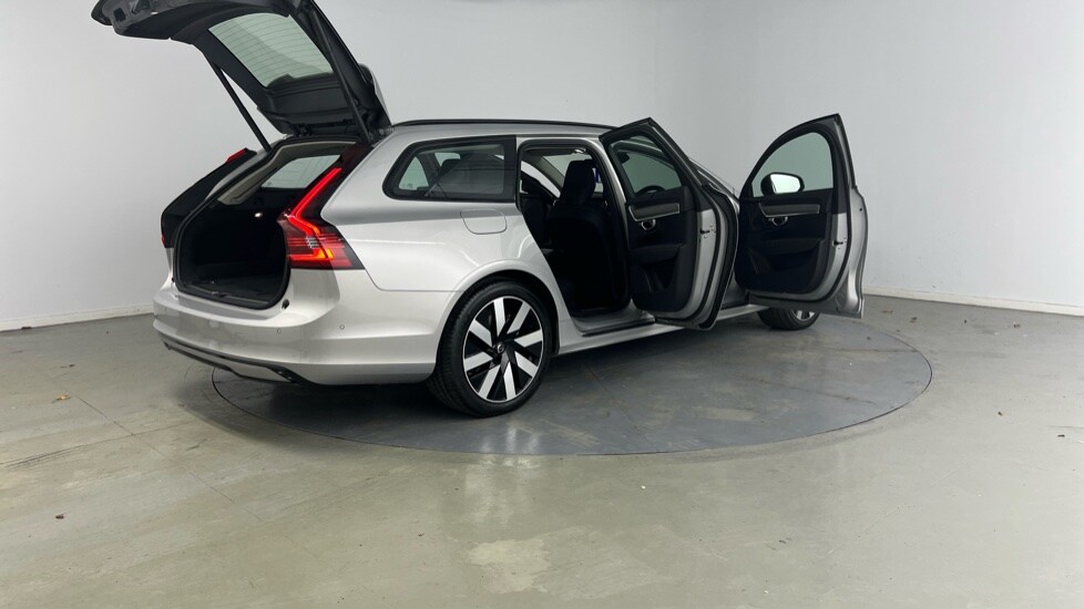 Used Volvo V90 2025 for sale - 76493964: Photo 29