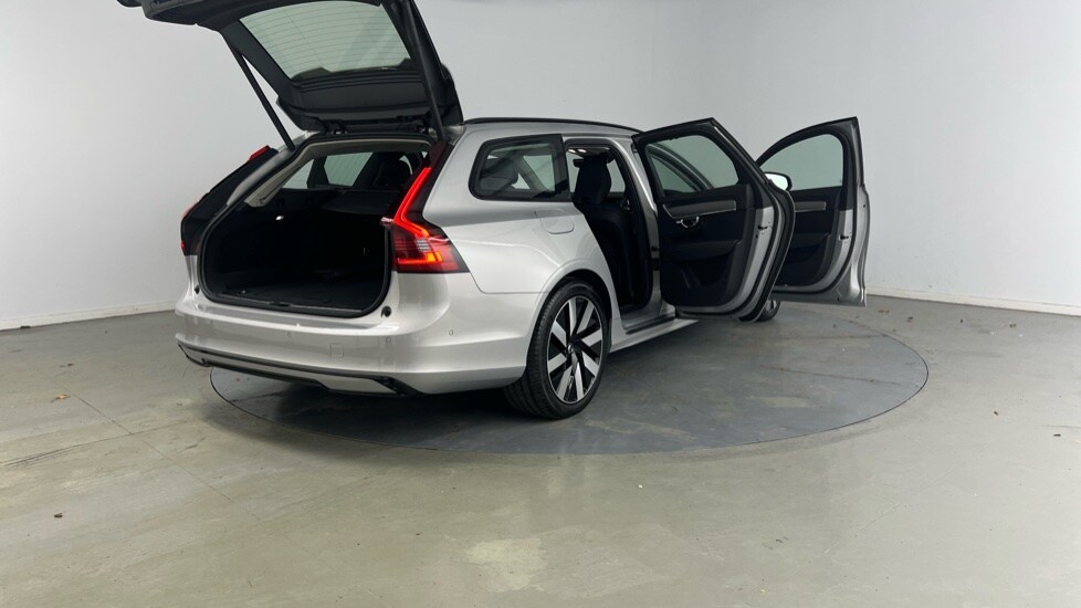 Used Volvo V90 2025 for sale - 76493964: Photo 30