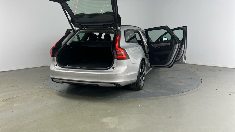 Used Volvo V90 2025 for sale - 76493964: Photo 31
