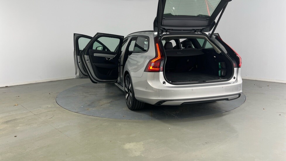 Used Volvo V90 2025 for sale - 76493964: Photo 34