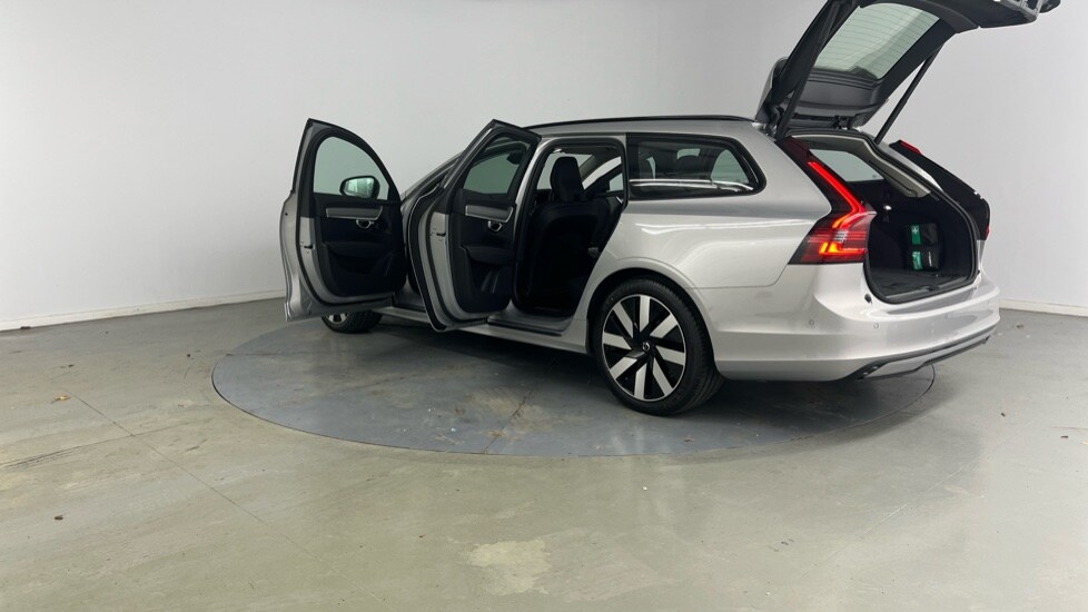 Used Volvo V90 2025 for sale - 76493964: Photo 36