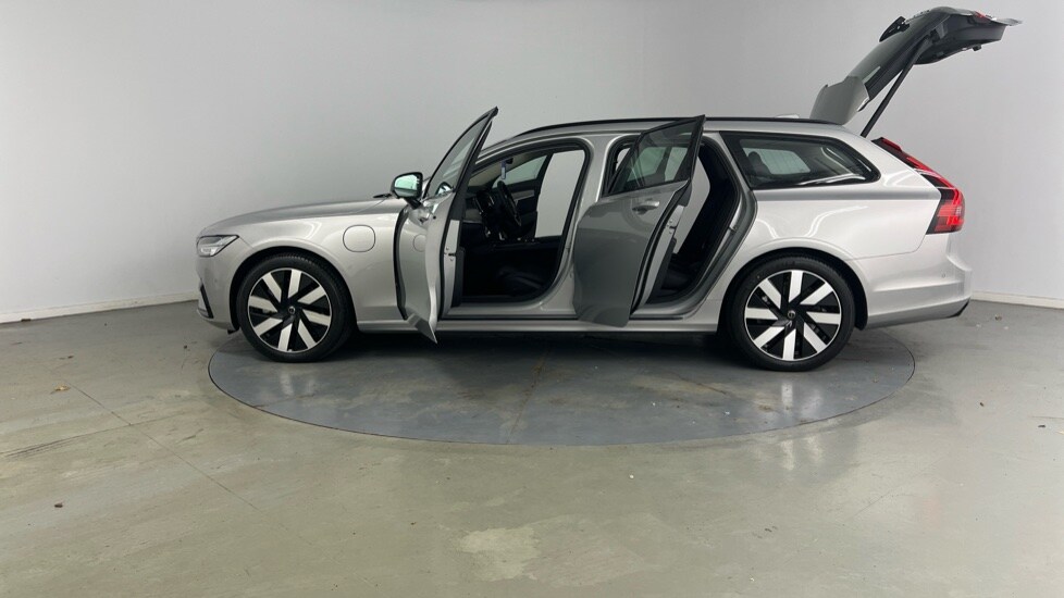 Used Volvo V90 2025 for sale - 76493964: Photo 39