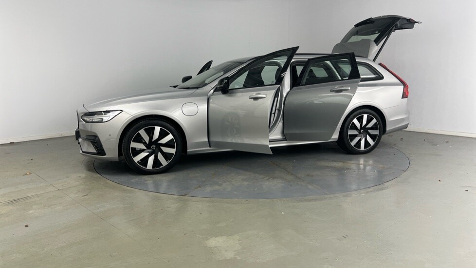 Used Volvo V90 2025 for sale - 76493964: Photo 41