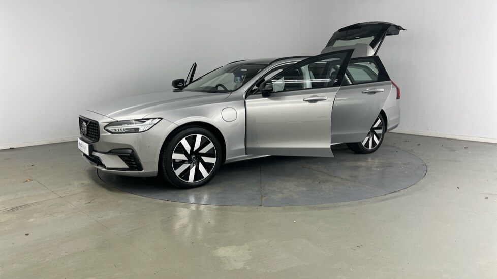 Used Volvo V90 2025 for sale - 76493964: Photo 42