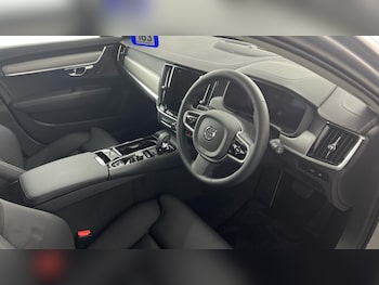 Used Volvo V90 2025 for sale - 76493964: Photo