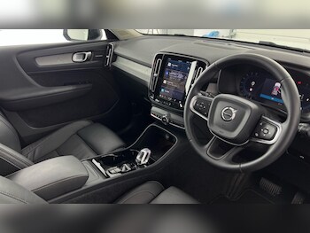 Used Volvo XC40 2025 for sale - 77457807: Photo