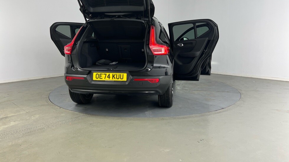 Used Volvo XC40 2024 for sale - 75715389: Photo 34