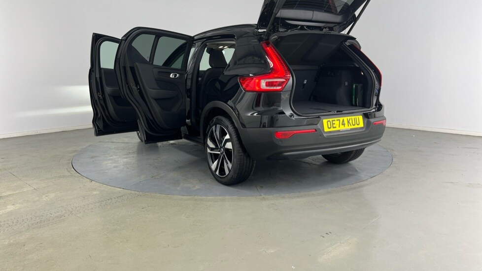 Used Volvo XC40 2024 for sale - 75715389: Photo 37