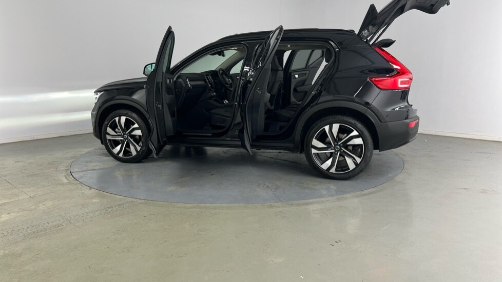Used Volvo XC40 2024 for sale - 75715389: Photo 40