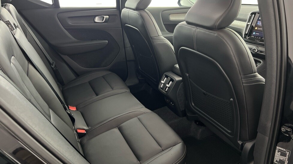 Used Volvo XC40 2024 for sale - 75715389: Photo 6