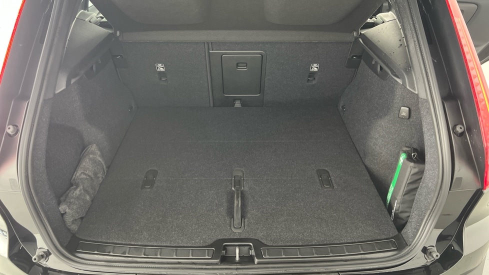 Used Volvo XC40 2025 for sale - 76146222: Photo 13