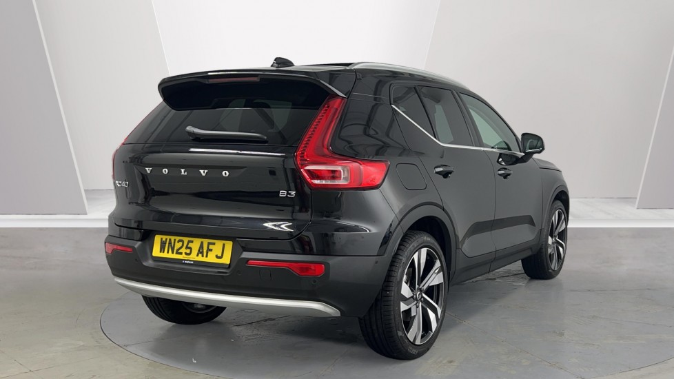 Used Volvo XC40 2025 for sale - 76146222: Photo 2