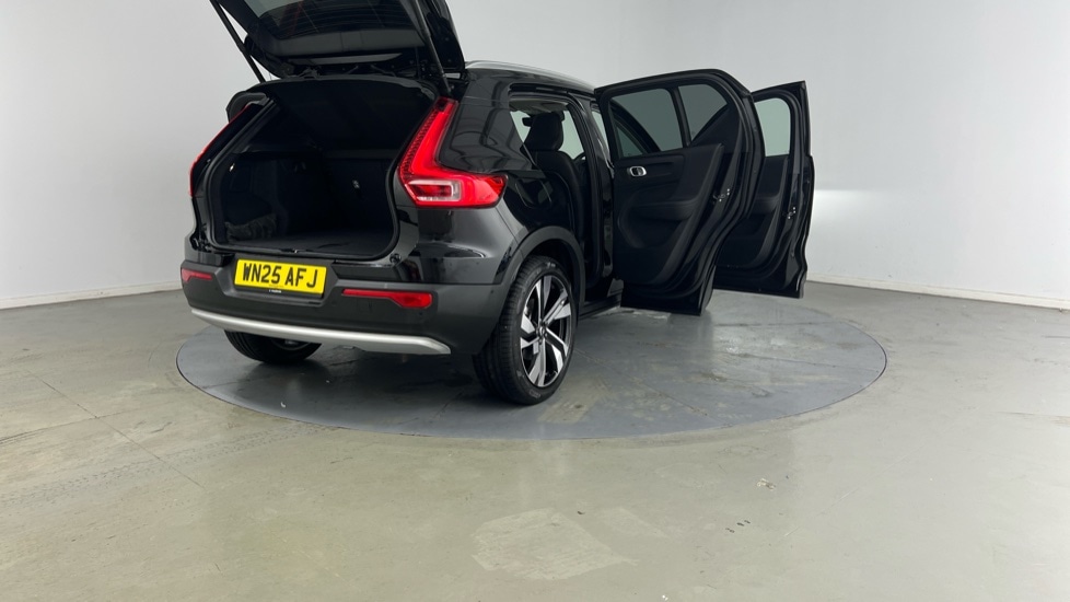Used Volvo XC40 2025 for sale - 76146222: Photo 30