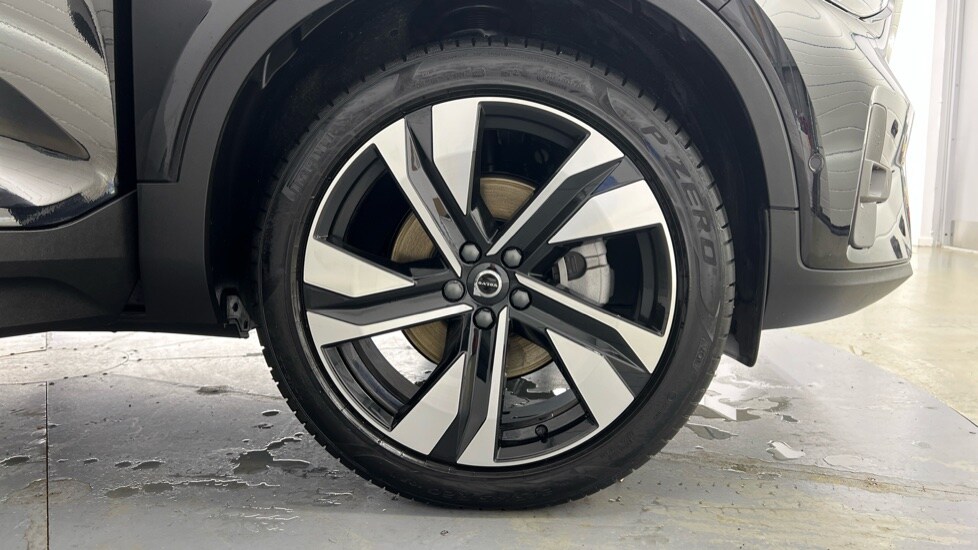 Used Volvo XC40 2025 for sale - 76146222: Photo 9