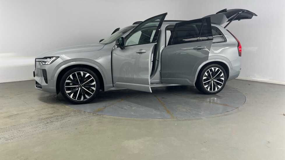 Used Volvo XC90 2025 for sale - 77360520: Photo 41