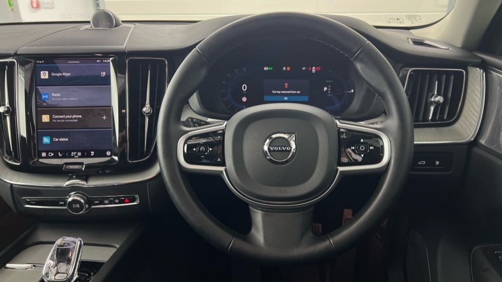 Used Volvo XC60 2025 for sale - 76773289: Photo 10