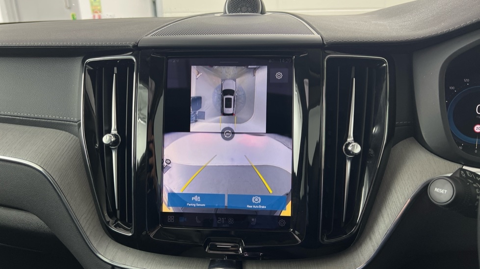 Used Volvo XC60 2025 for sale - 76773289: Photo 14