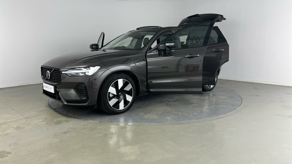 Used Volvo XC60 2025 for sale - 76773289: Photo 16