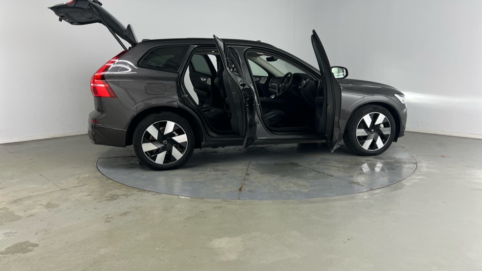 Used Volvo XC60 2025 for sale - 76773289: Photo 27