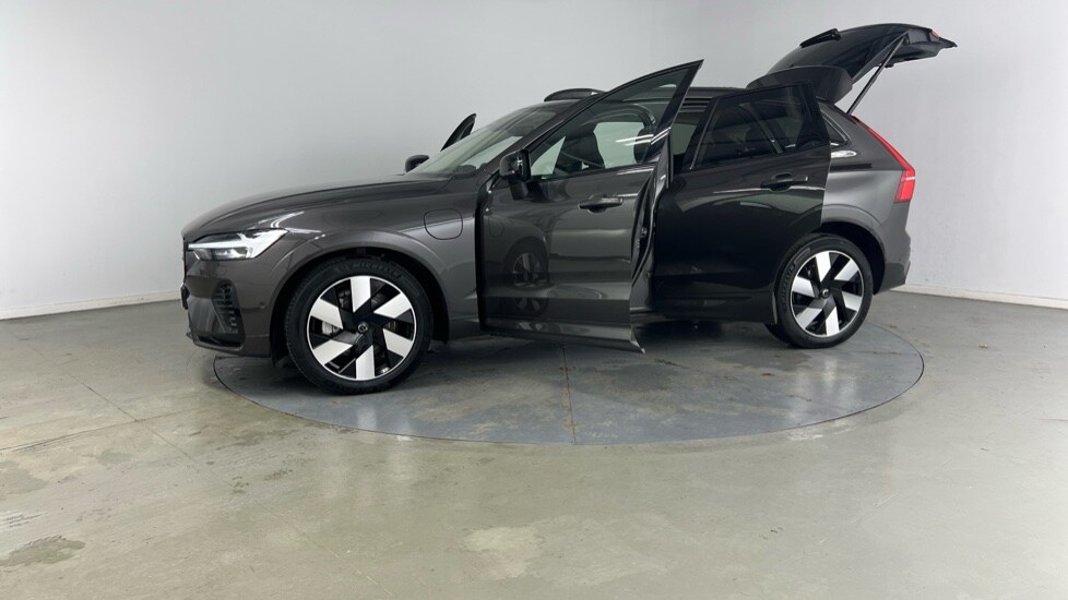 Used Volvo XC60 2025 for sale - 76773289: Photo 40