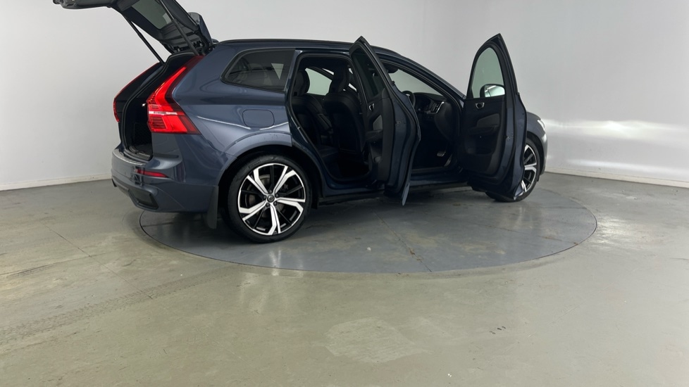 Used Volvo XC60 2021 for sale - 77339300: Photo 32