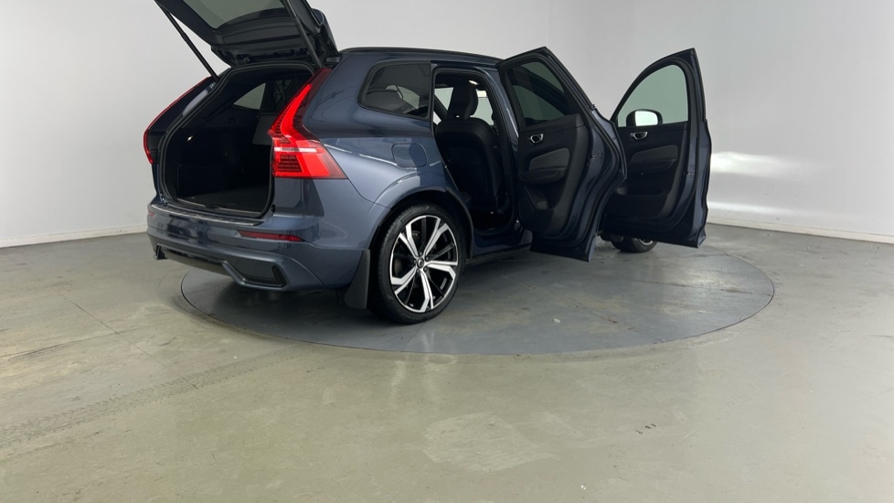 Used Volvo XC60 2021 for sale - 77339300: Photo 33