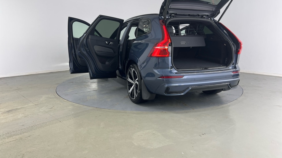 Used Volvo XC60 2021 for sale - 77339300: Photo 38