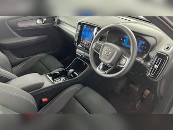 Used Volvo XC40 2022 for sale - 79317645: Photo