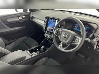 Used Volvo XC40 2026 for sale - 78467905: Photo