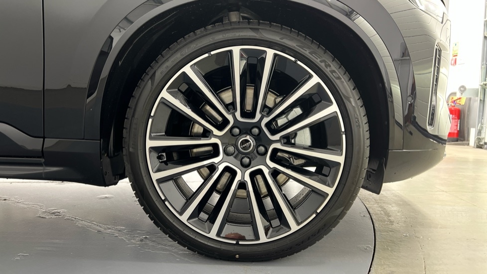 Used Volvo XC90 2025 for sale - 77256344: Photo 9