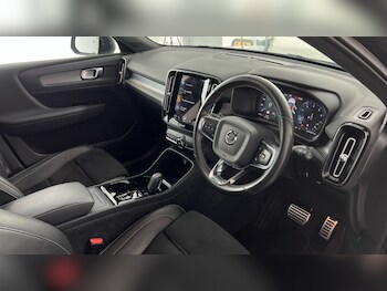 Used Volvo XC40 2021 for sale - 75441431: Photo