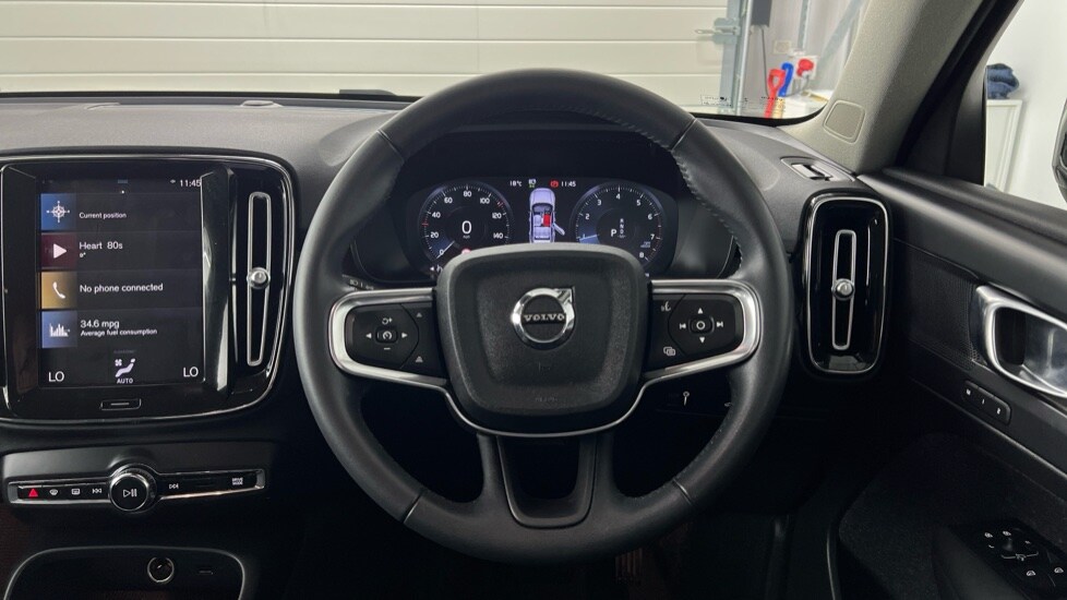 Used Volvo XC40 2021 for sale - 75828989: Photo 10