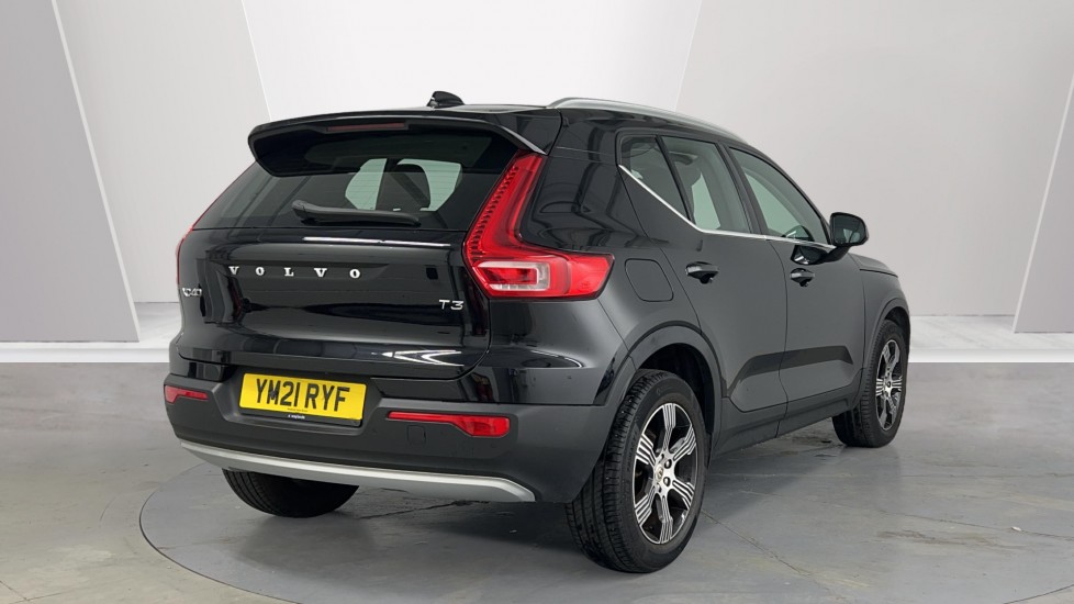 Used Volvo XC40 2021 for sale - 75828989: Photo 2